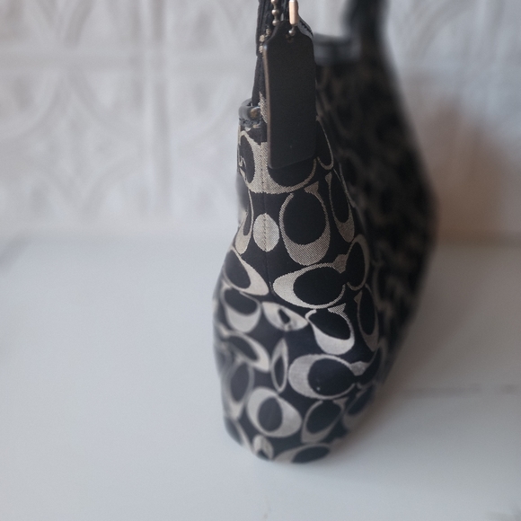 Coach Authentic Signature Black & Tan Handbag - Picture 6 of 9